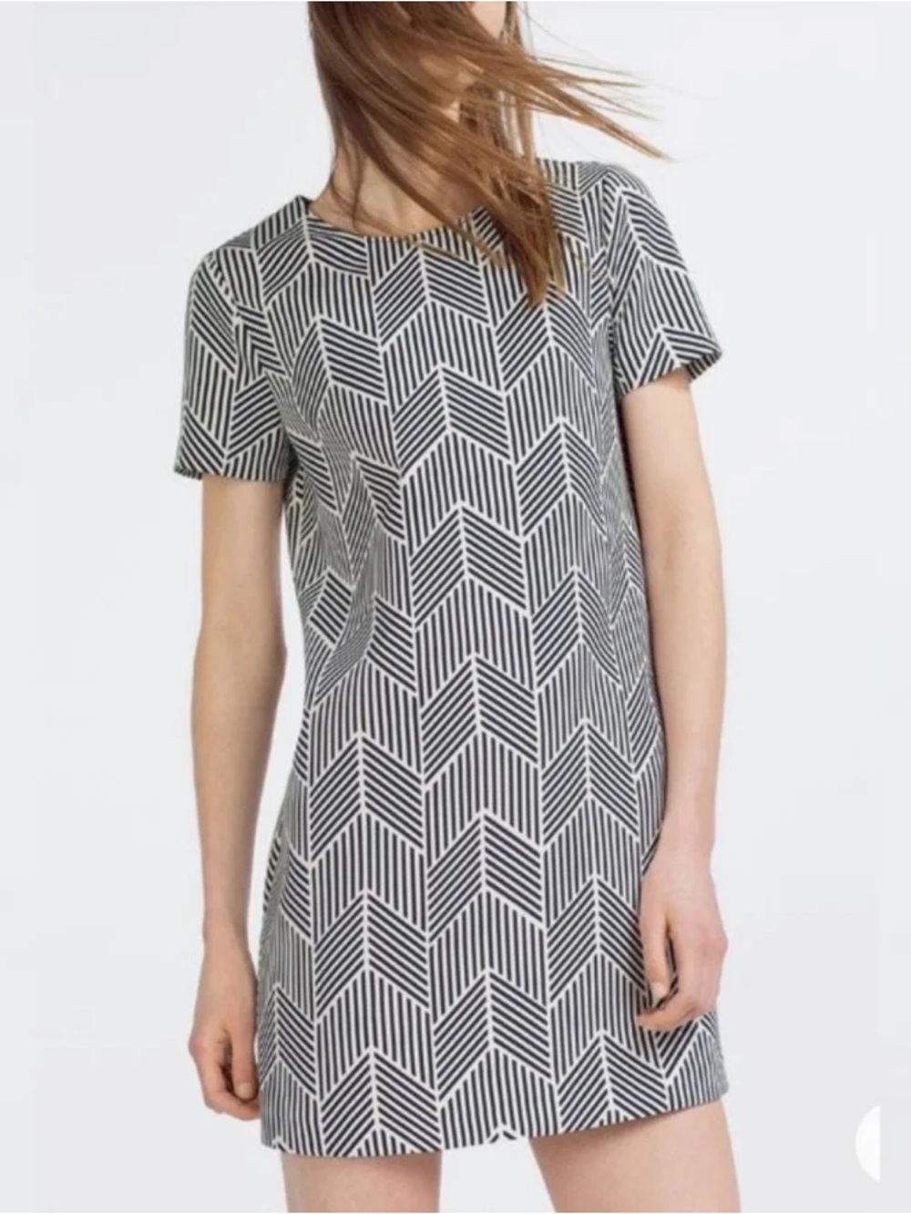 ZARA short sleeve chevron geometric mini shift dress